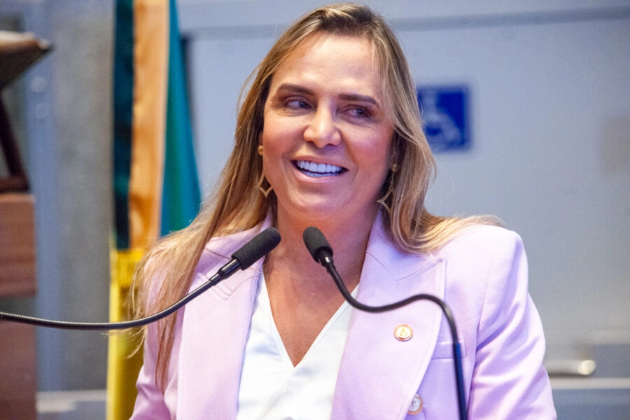 Reportagem aponta plano de privatização do BRB após as eleições; Sindicato cobra respostas de Celina Leão