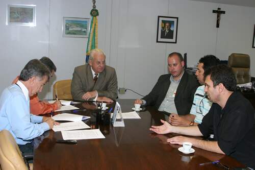 assinatura_acordo_poupex.jpg assinatura_acordo_poupex.jpg