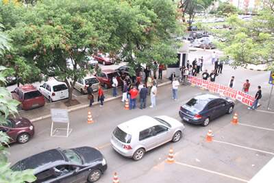 cedoc-20102009_greve_cef_-_fotosguina_121.jpg