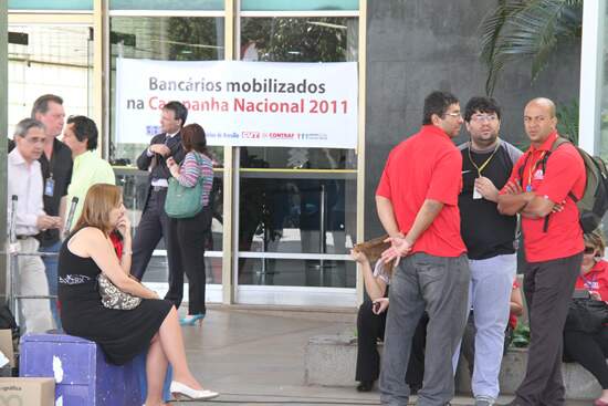 CEDOC-19092011_Manifestao_BB_Cebolo_-_fotosGuina.A-02.001_16