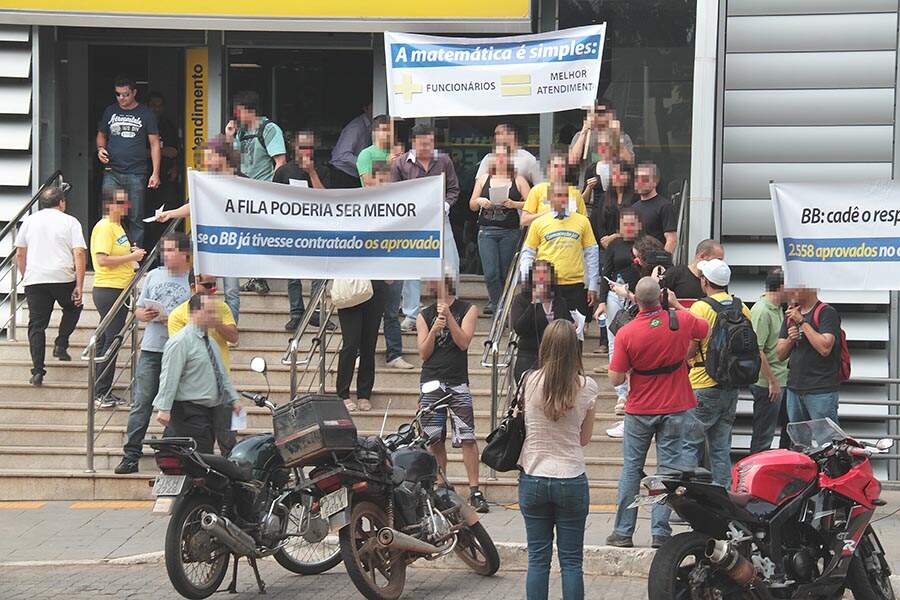 22042013-Manifestação Aprovados BB Ag 504 n fotosGuina 173