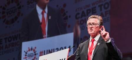 Philip Jennings foi reeleito secretário-geral da UNI Global Union