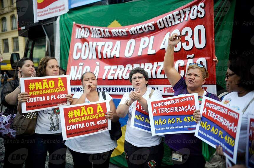 Manifestação realizada no Rio de Janeiro, no último dia 15 de abril, contra o projeto