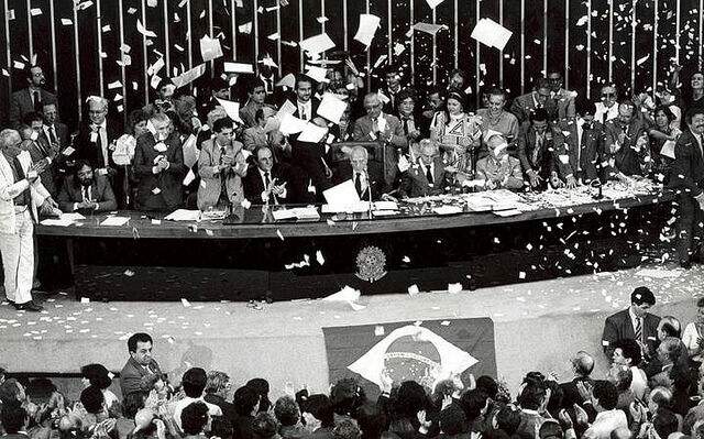 Somente a partir de 5 de outubro de 1988 a SaÃºde passou a ser assegurada pela ConstituiÃ§Ã£o como direito universal - CrÃ©ditos: Foto: Arquivo AgÃªncia Senado